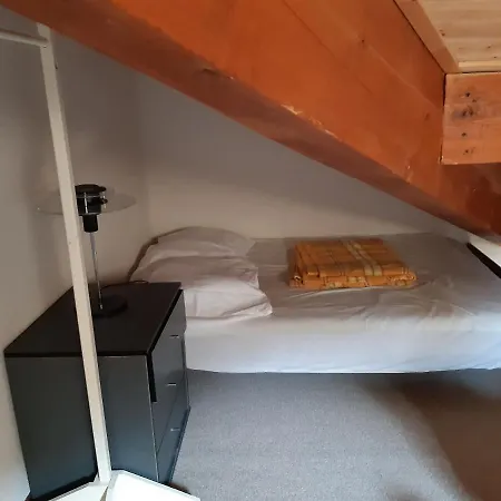 Mbs E16 Apartment